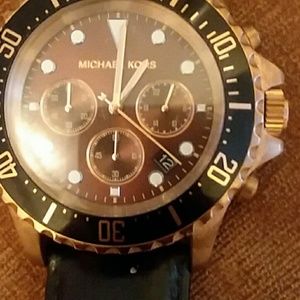 Men's Michael Knors leather watch authentic